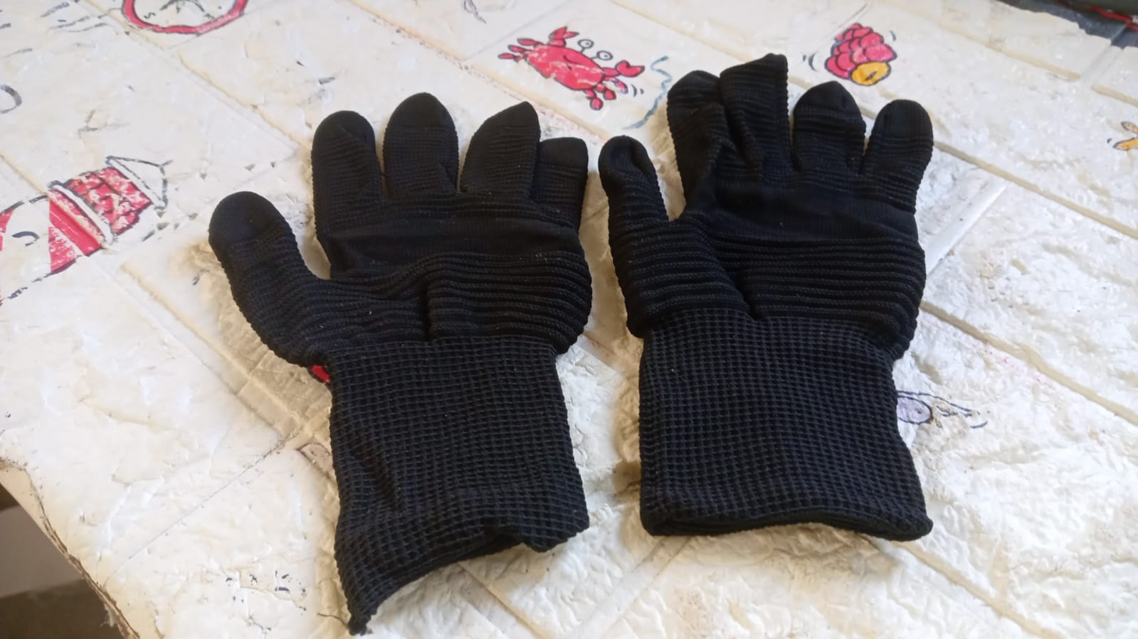 8815 Small Anti Cutting Resistant Hand Safety Cut-Proof Protection Gloves,1 Pair Cut Resistant Gloves Anti Cut Gloves Heat Resistant 8815 Small Anti Cutting Resistant Hand Safety Cut-Proof Protection Gloves,1 Pair Cut Resistant Gloves Anti Cut Gloves Heat Resistant